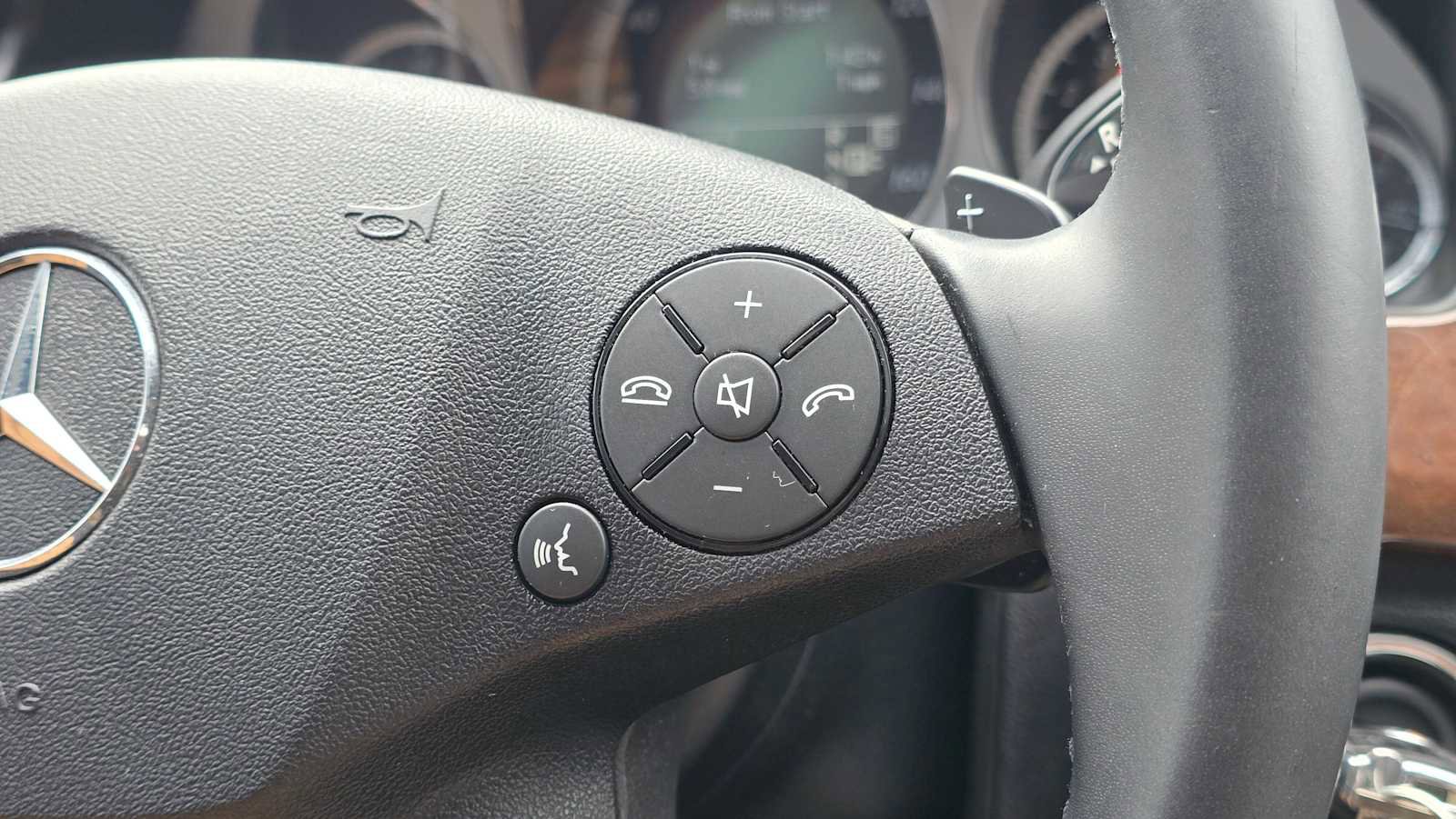 Used 2011 Mercedes-Benz E 350 Sedan image 28