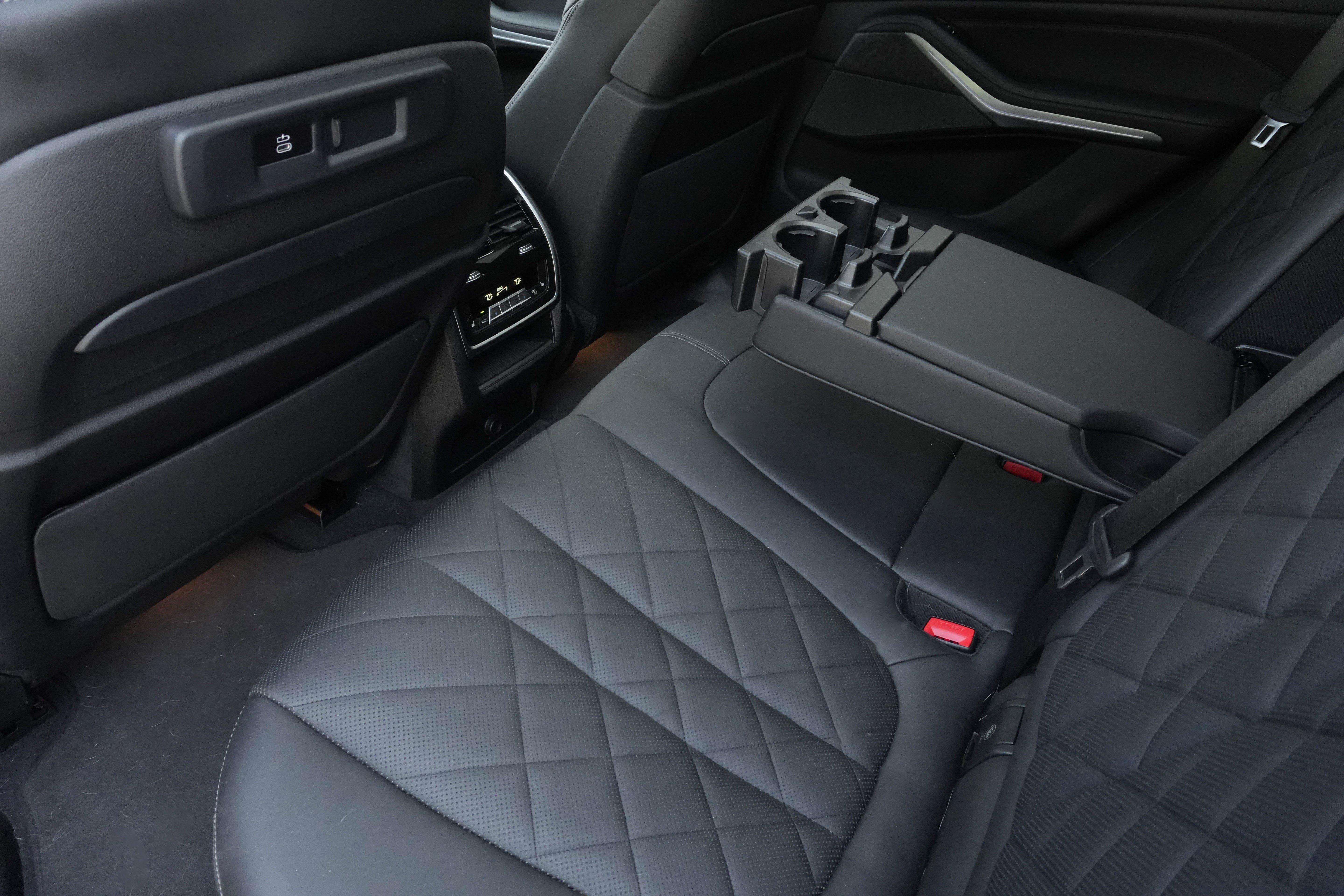 Used 2023 BMW X5 M50i w/ Executive Package AWD/4WD image 31