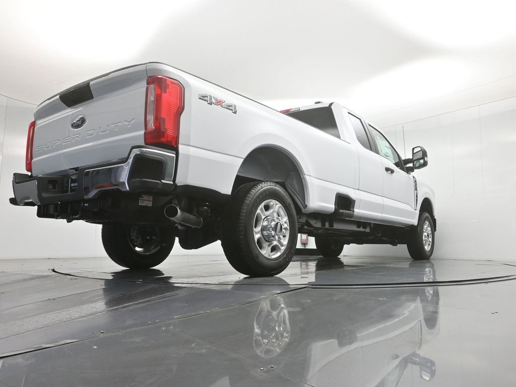 New 2026 Ford F350 XLT image 47
