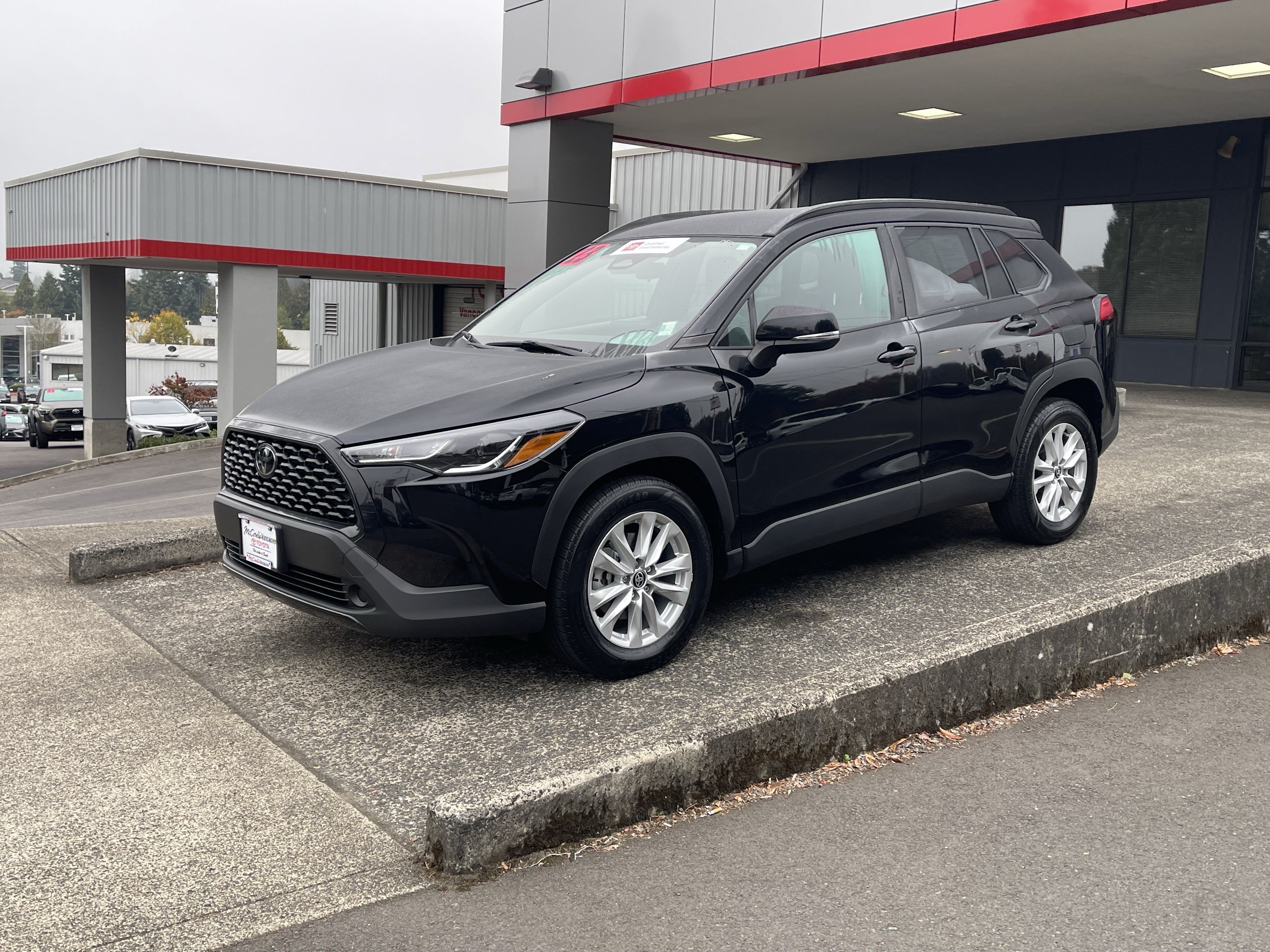 Certified 2023 Toyota Corolla Cross LE FWD image 4
