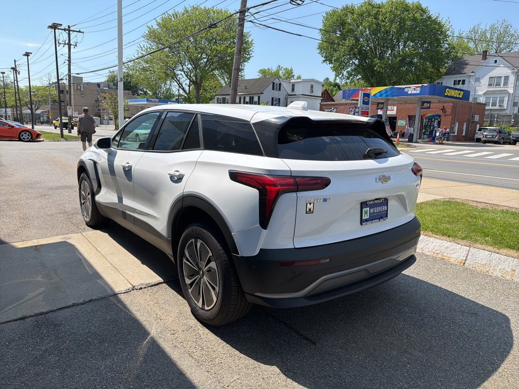 New 2025 Chevrolet Blazer EV LT AWD/4WD image 3