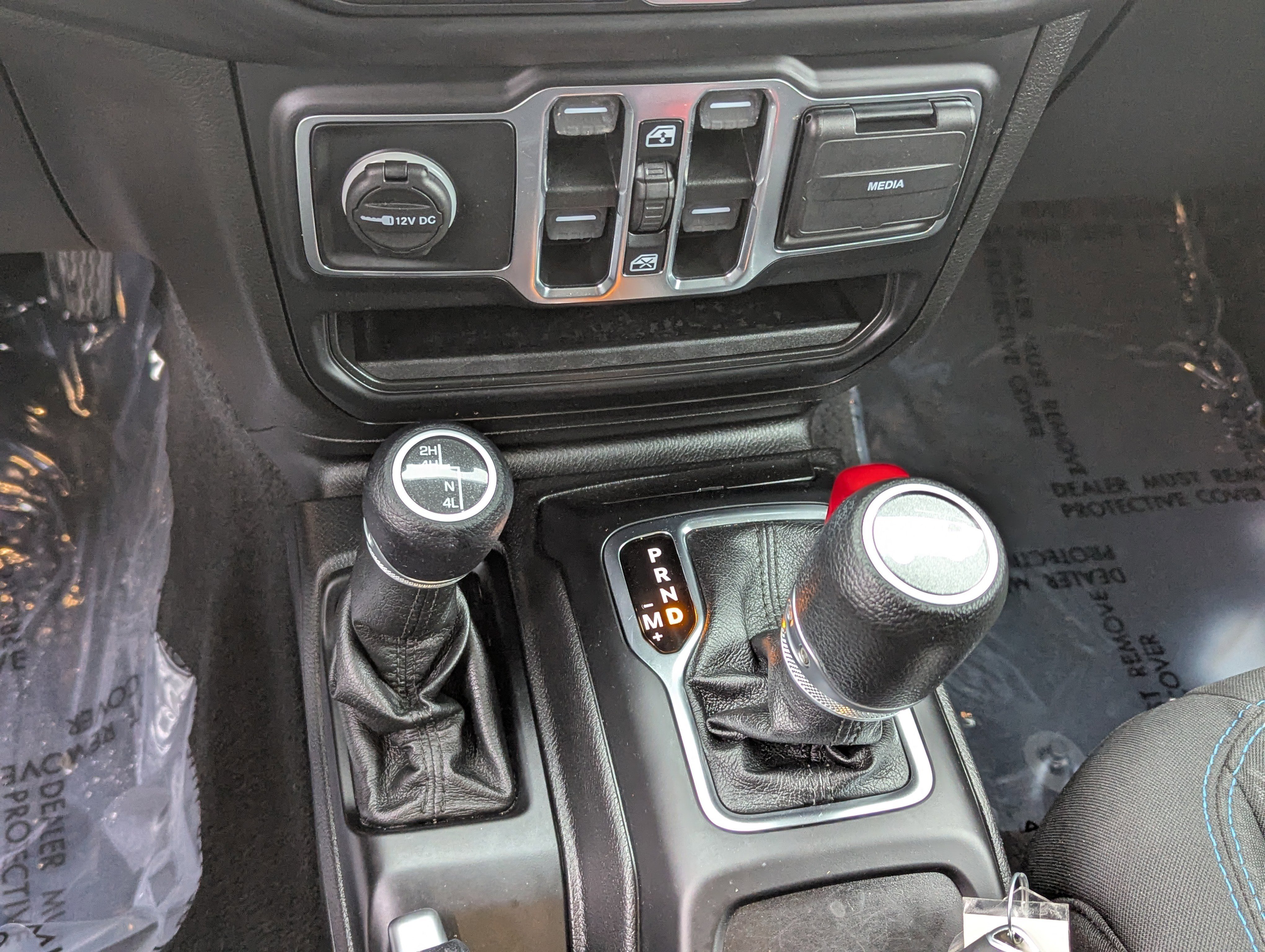 Used 2021 Jeep Wrangler Islander image 22