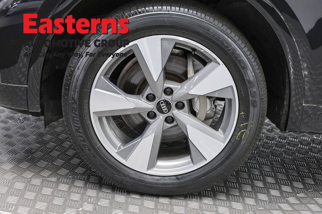 Used 2023 Audi Q5 Prestige w/ Prestige Package AWD/4WD image 36