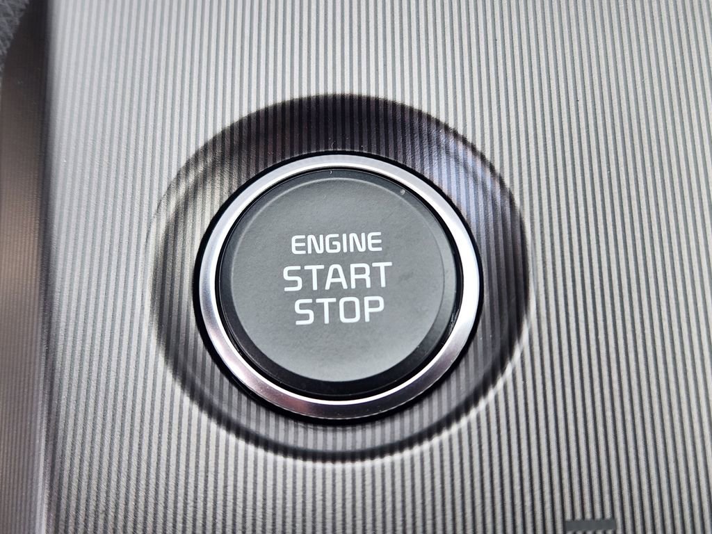 New 2026 Kia Sportage EX image 22