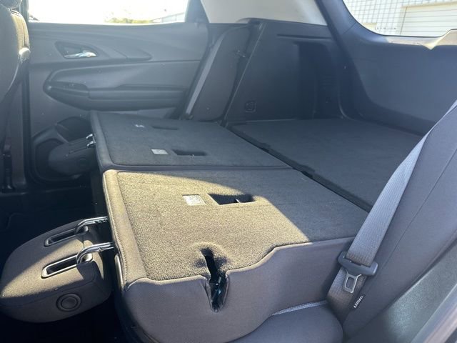 Used 2025 Chevrolet TrailBlazer LT AWD/4WD image 52