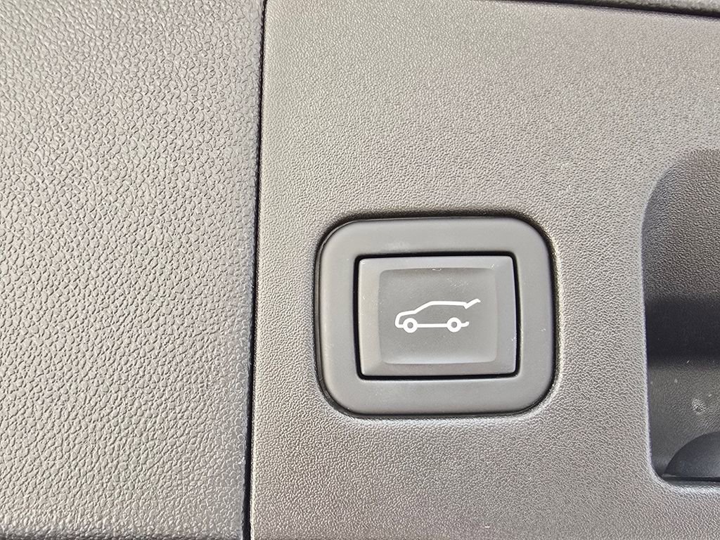 Used 2024 Cadillac XT5 Premium Luxury FWD image 32