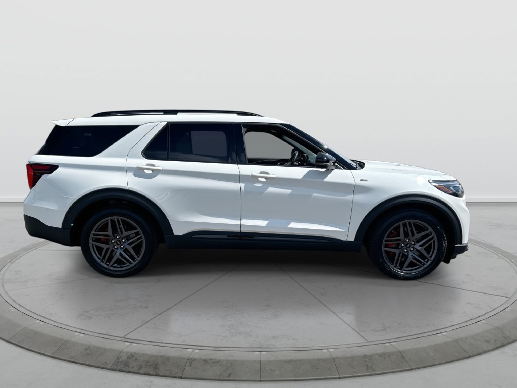Used 2025 Ford Explorer ST-Line RWD image 9