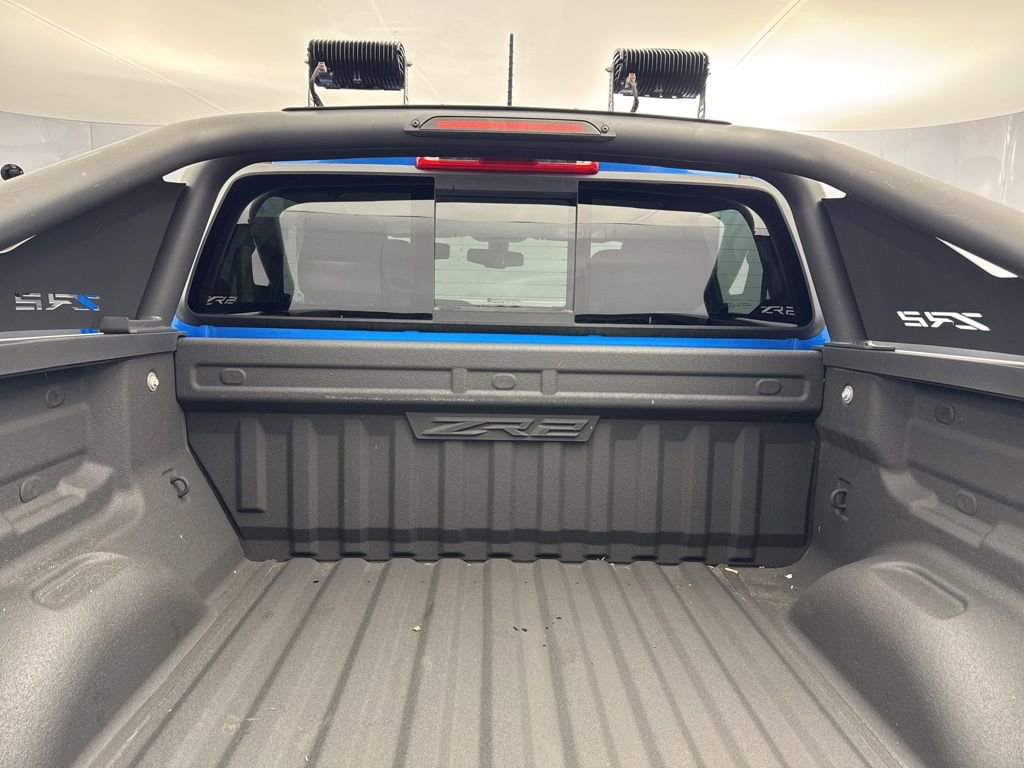 Used 2021 Chevrolet Colorado ZR2 w/ ZR2 Dusk Special Edition image 40