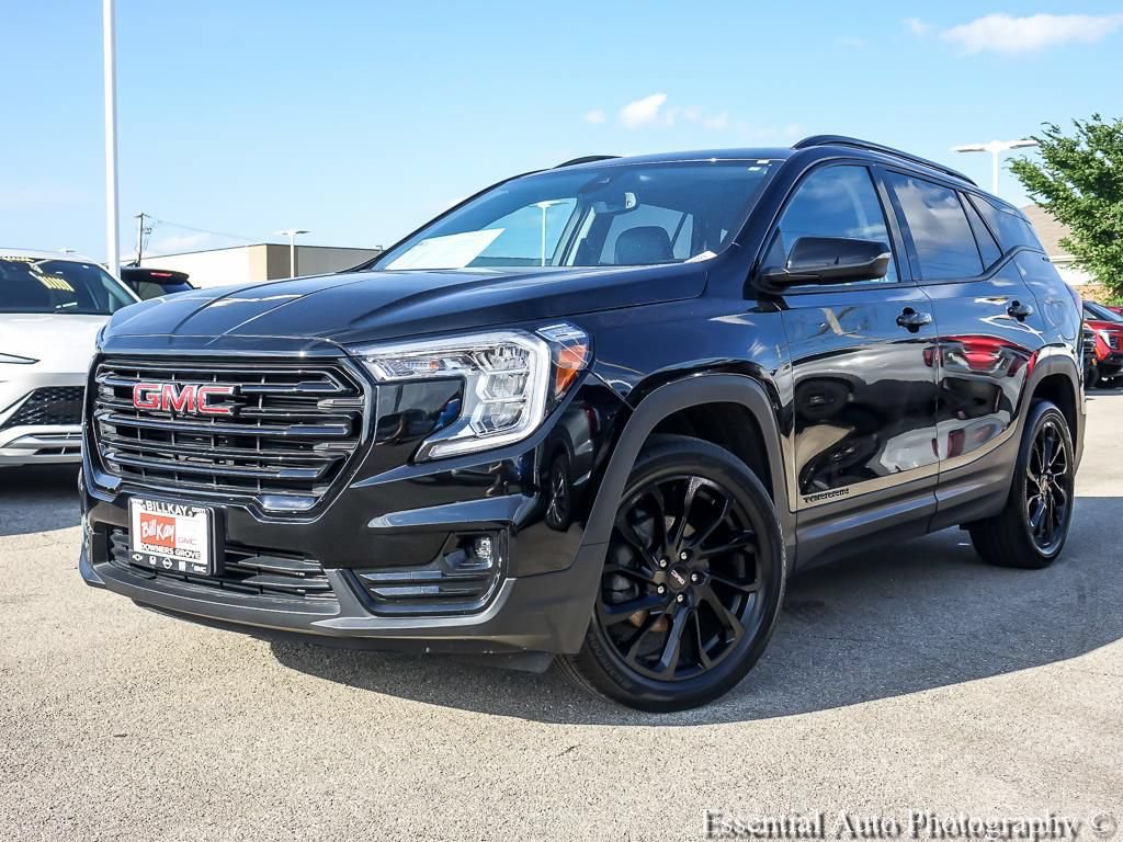 Certified 2023 GMC Terrain SLT w/ Elevation Edition AWD/4WD image 2