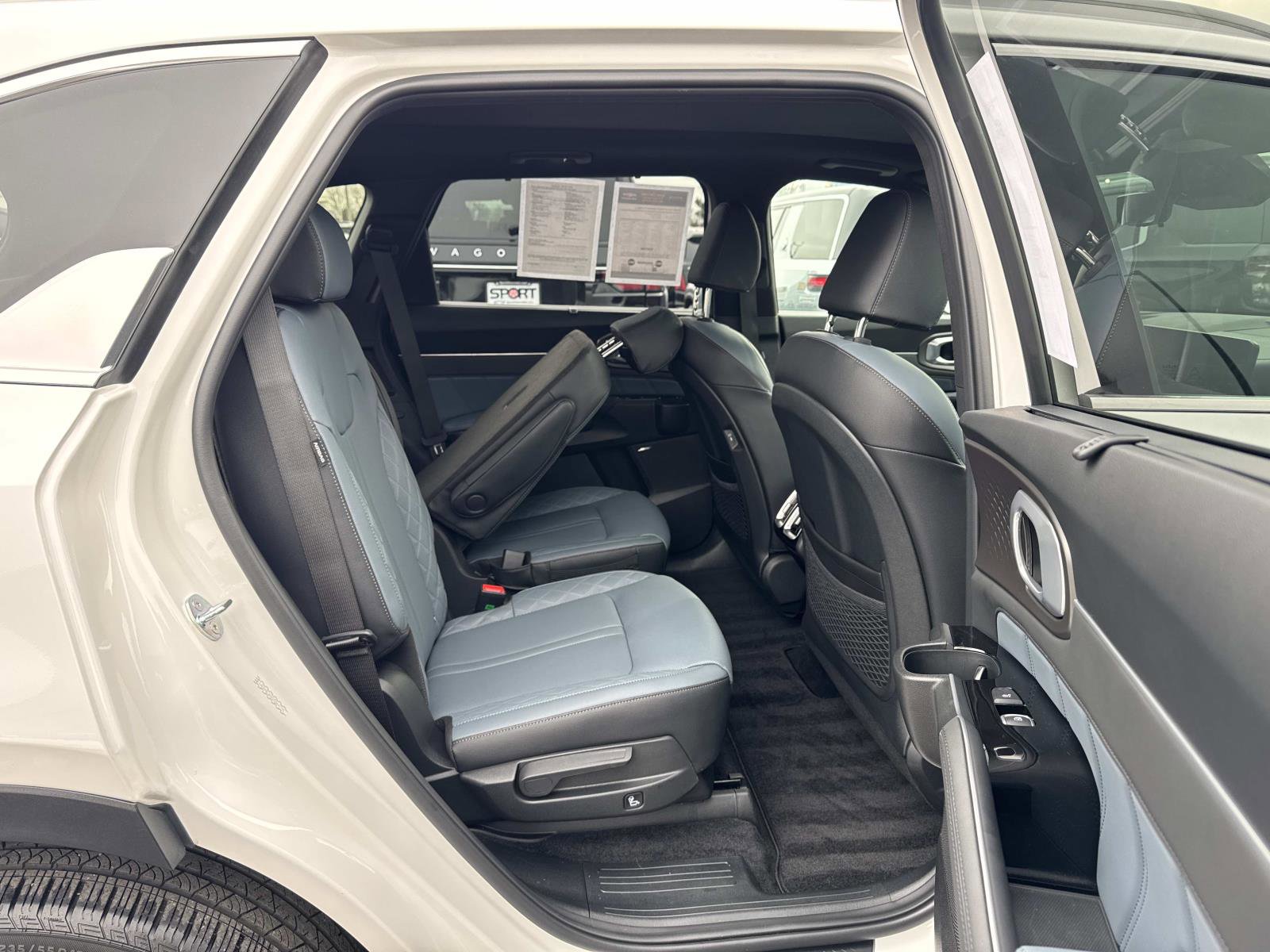 Used 2025 Kia Sorento SX Prestige image 14