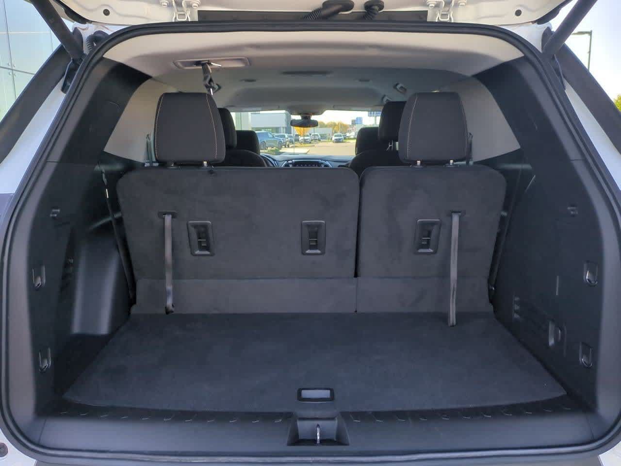 Used 2021 Chevrolet Traverse LT AWD/4WD image 32