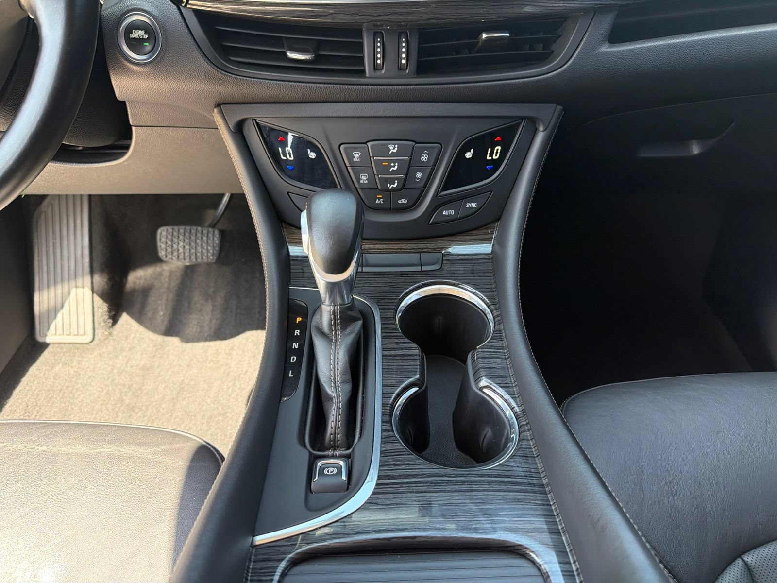 Used 2017 Buick Envision Essence FWD image 23