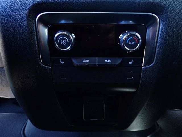Used 2025 Chevrolet Tahoe High Country AWD/4WD image 11