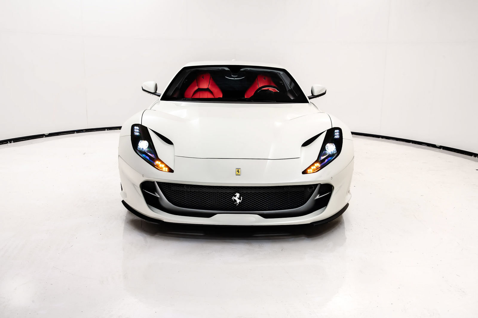 Certified 2019 Ferrari 812 Superfast RWD image 9