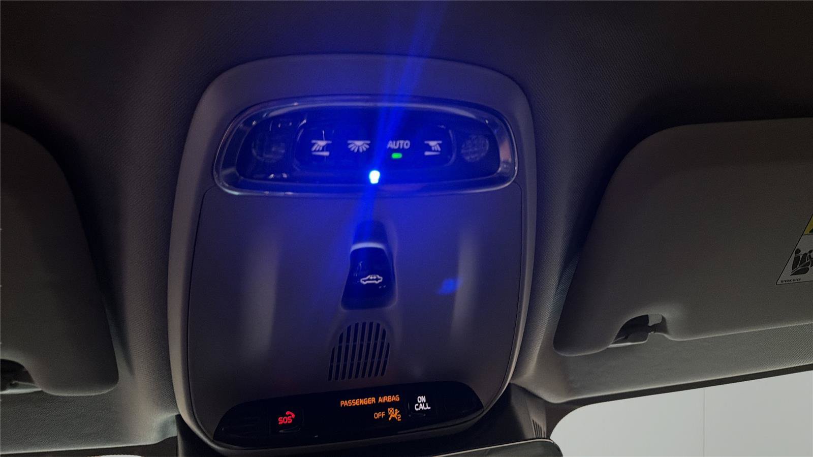 Used 2019 Volvo S60 T5 Momentum w/ Multimedia Package FWD image 21