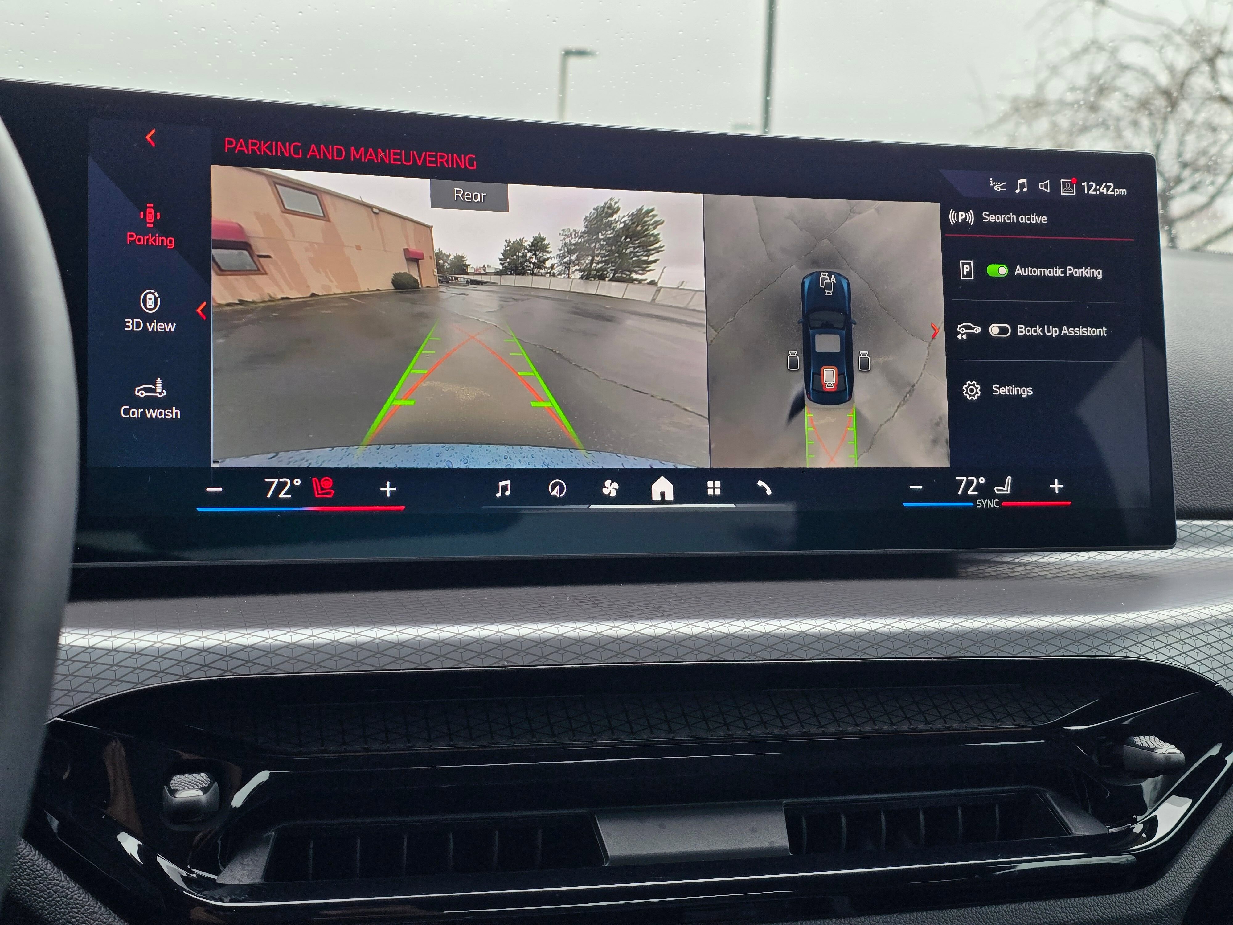 Certified 2025 BMW 330i xDrive Sedan w/ Premium Package image 52