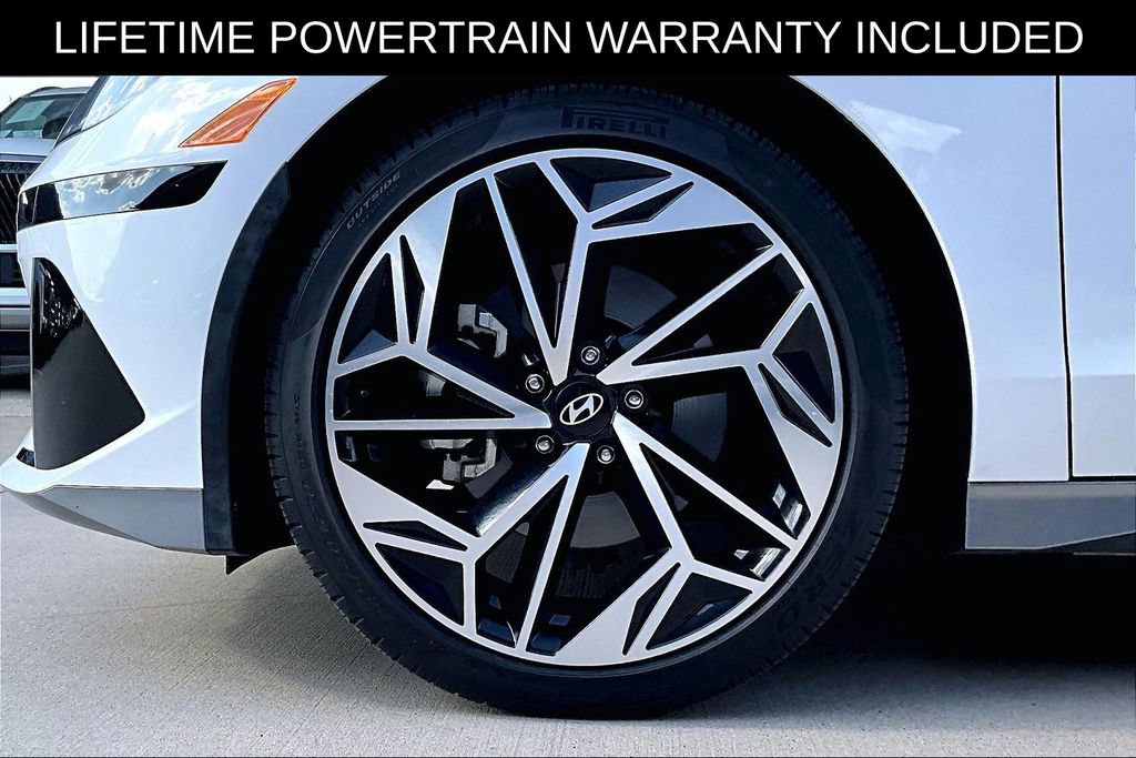 Used 2024 Hyundai Ioniq 6 SEL RWD image 11