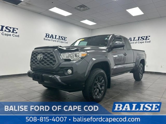 Used 2021 Toyota Tacoma SR5 w/ Blackout Package (TMS) AWD/4WD image 3
