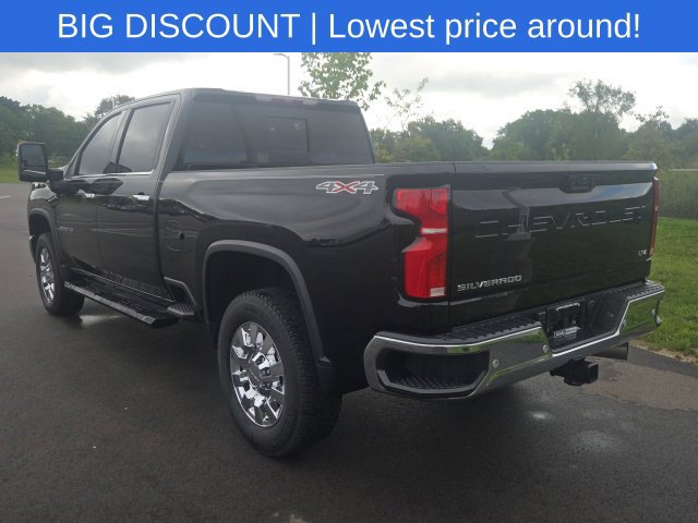 Used 2025 Chevrolet Silverado 2500 LTZ w/ LTZ Plus Package AWD/4WD image 15