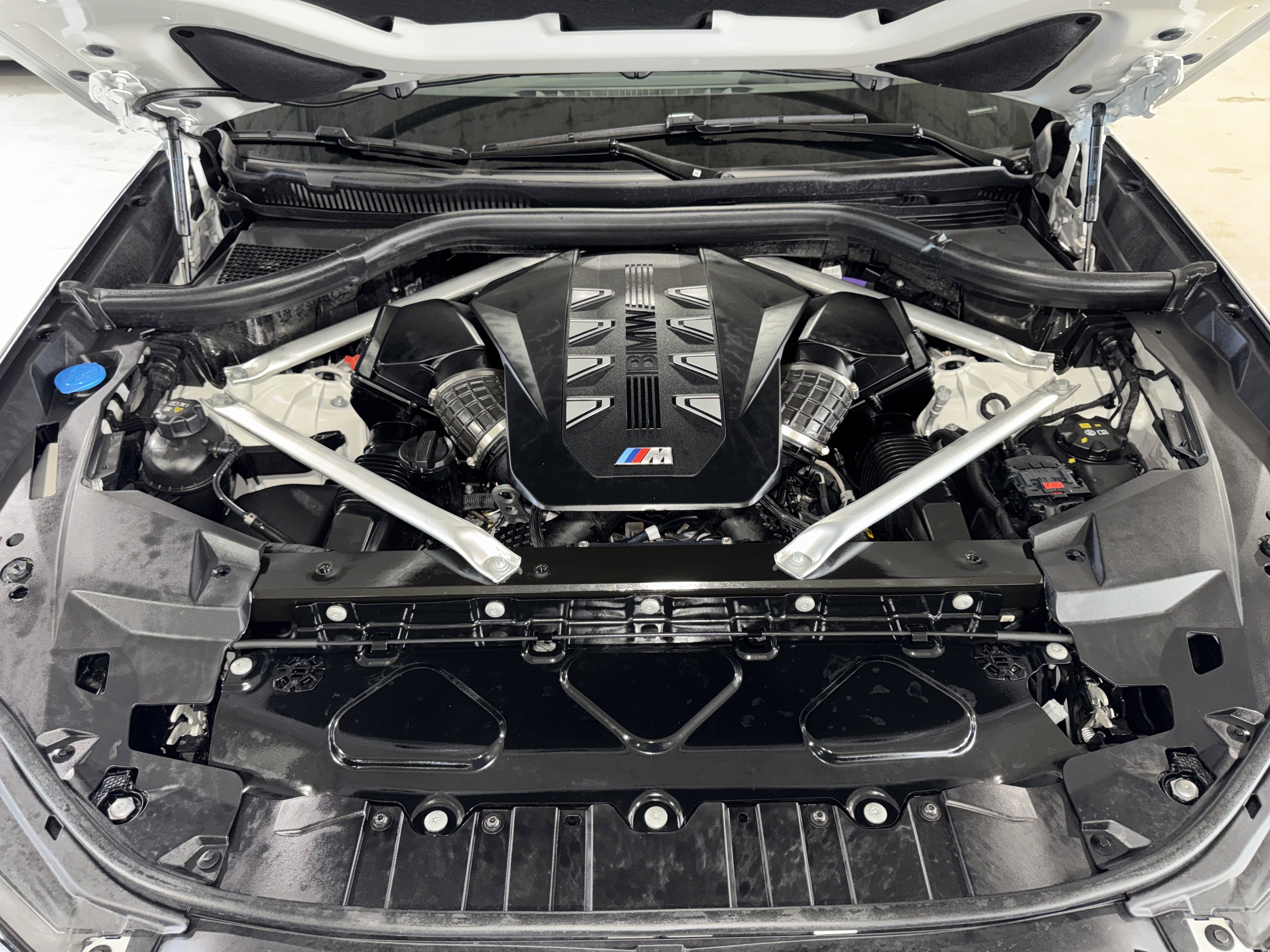 Used 2025 BMW X5 M60i image 35