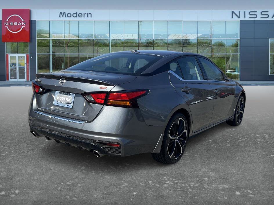 Certified 2023 Nissan Altima 2.5 SR w/ SR Premium Package image 5
