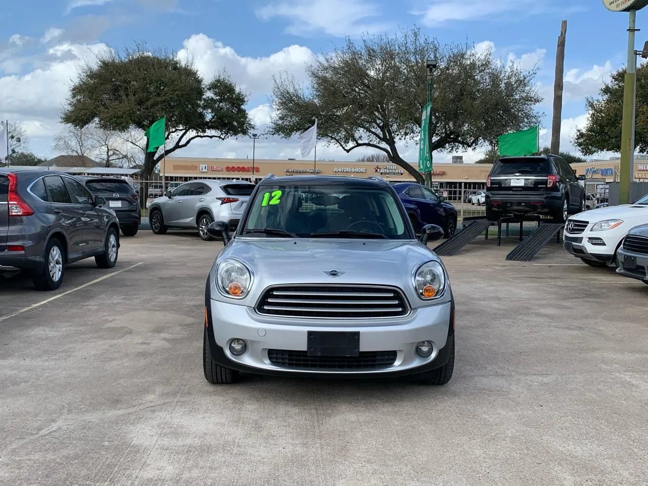 Used 2012 MINI Cooper Countryman FWD image 2
