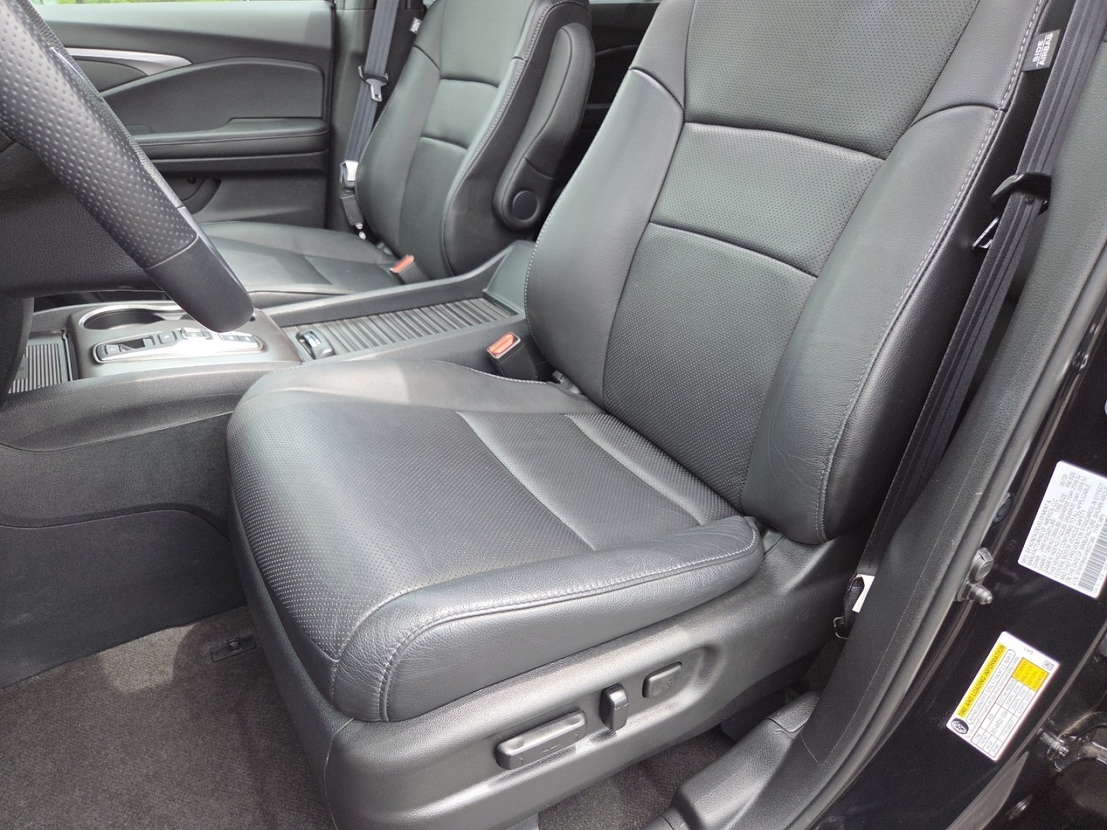 Certified 2023 Honda Passport EX-L image 31