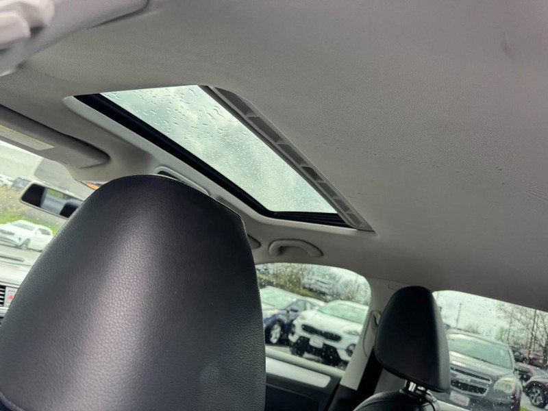 Used 2013 Volkswagen Jetta SE image 11