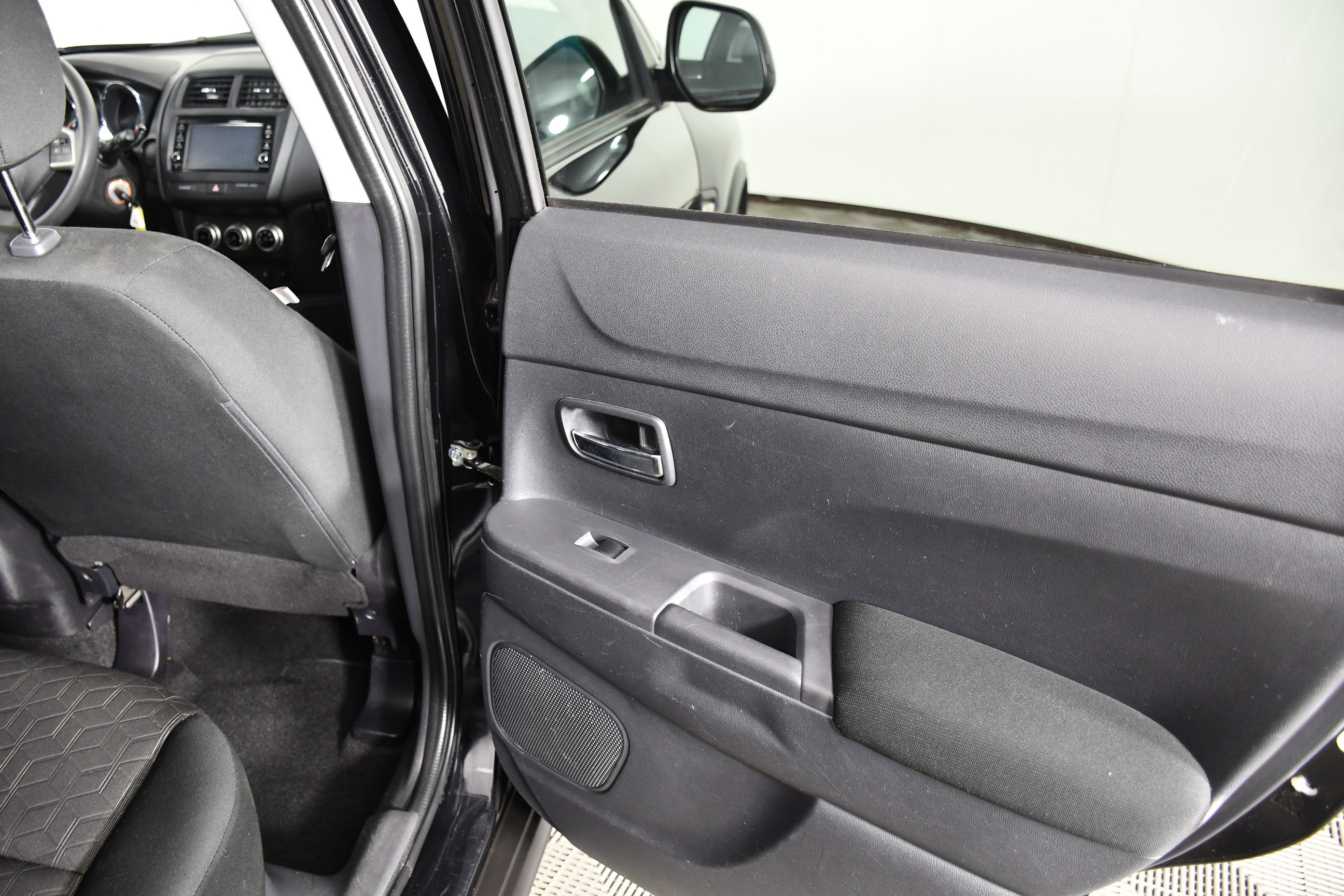 Used 2022 Mitsubishi Outlander Sport ES image 41