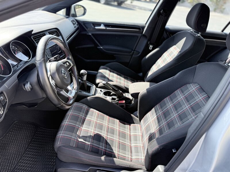 Used 2017 Volkswagen GTI S FWD image 18