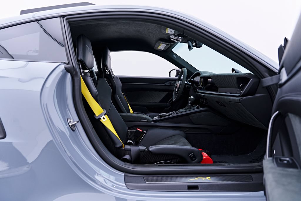 Used 2024 Porsche 911 GT3 RS w/ Weissach Package RWD image 36