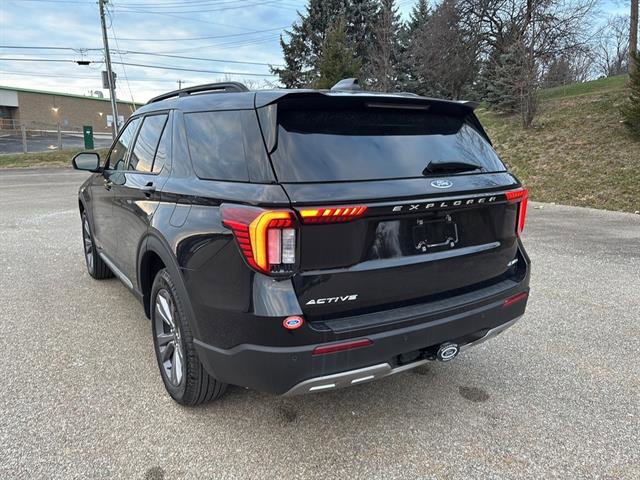 New 2025 Ford Explorer Active w/ Active Comfort Package image 2