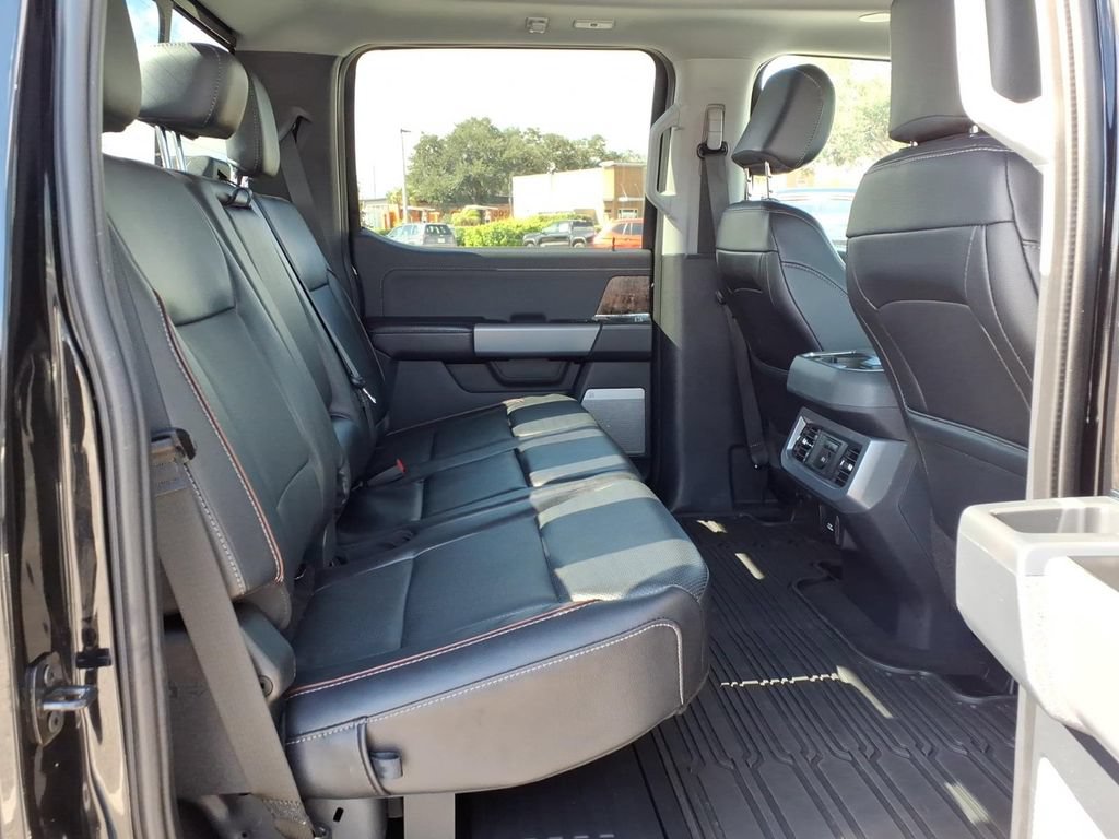 Used 2024 Ford F250 Lariat w/ Lariat Ultimate Package AWD/4WD image 16