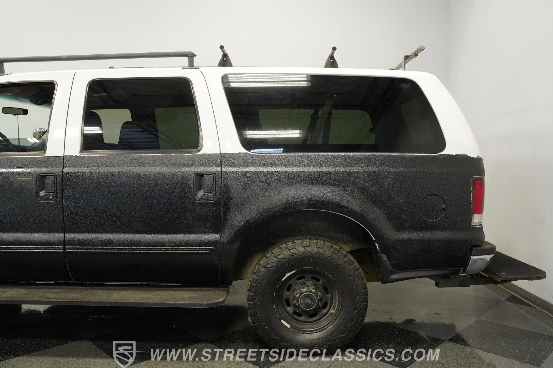 Used 2000 Ford Excursion XLT image 22