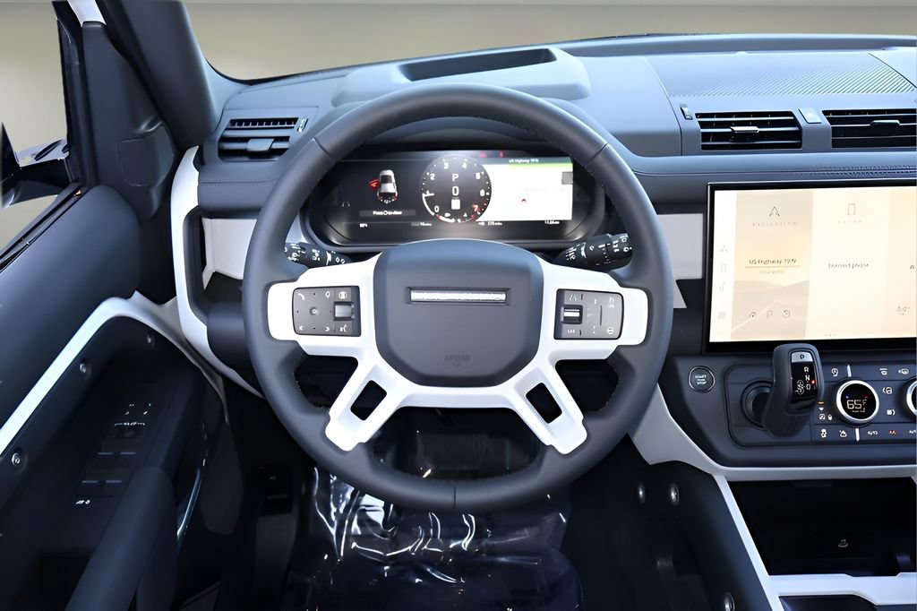 New 2026 Land Rover Defender 110 X-Dynamic SE AWD/4WD image 14