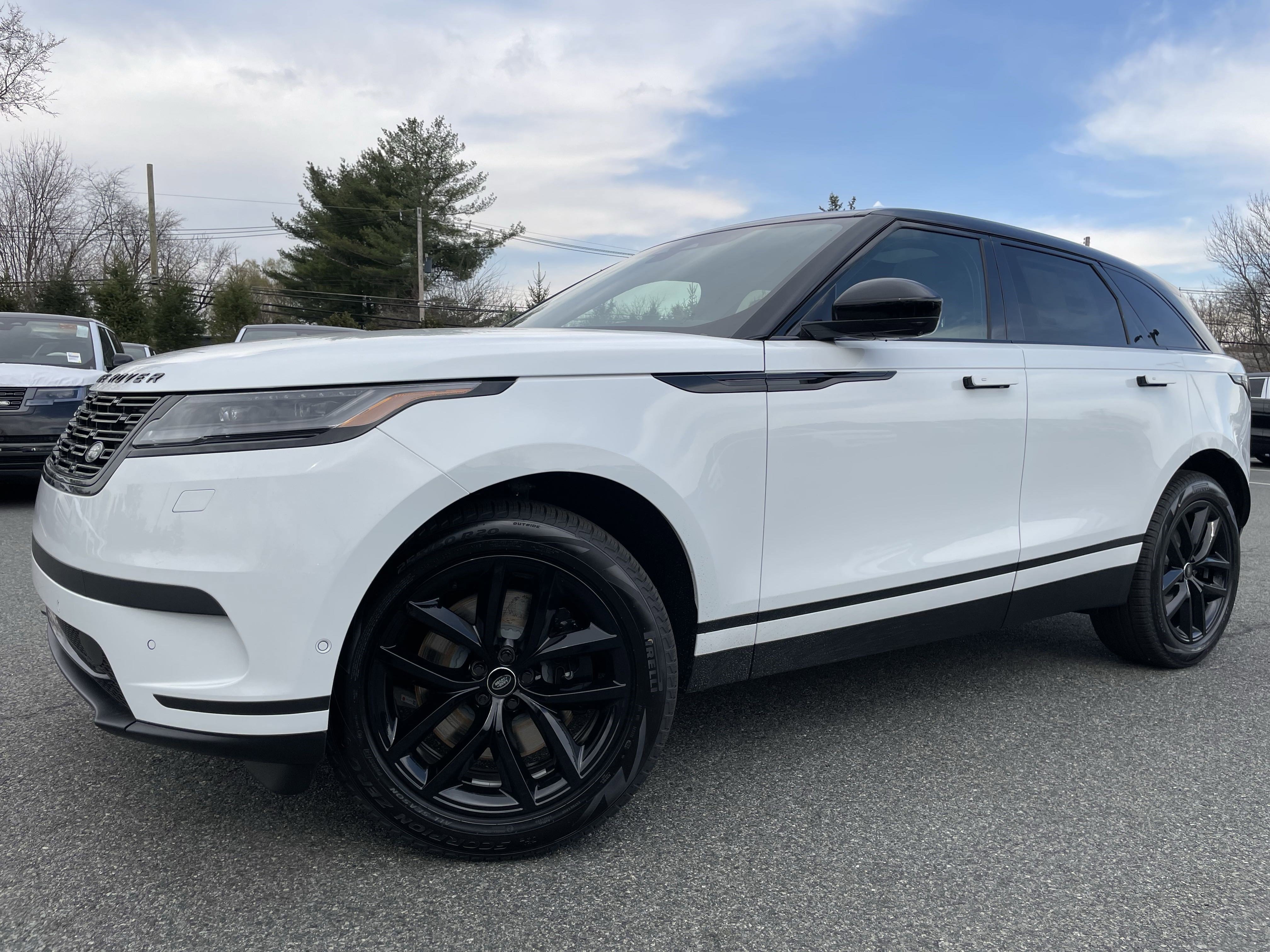 New 2026 Land Rover Range Rover Velar S image 35