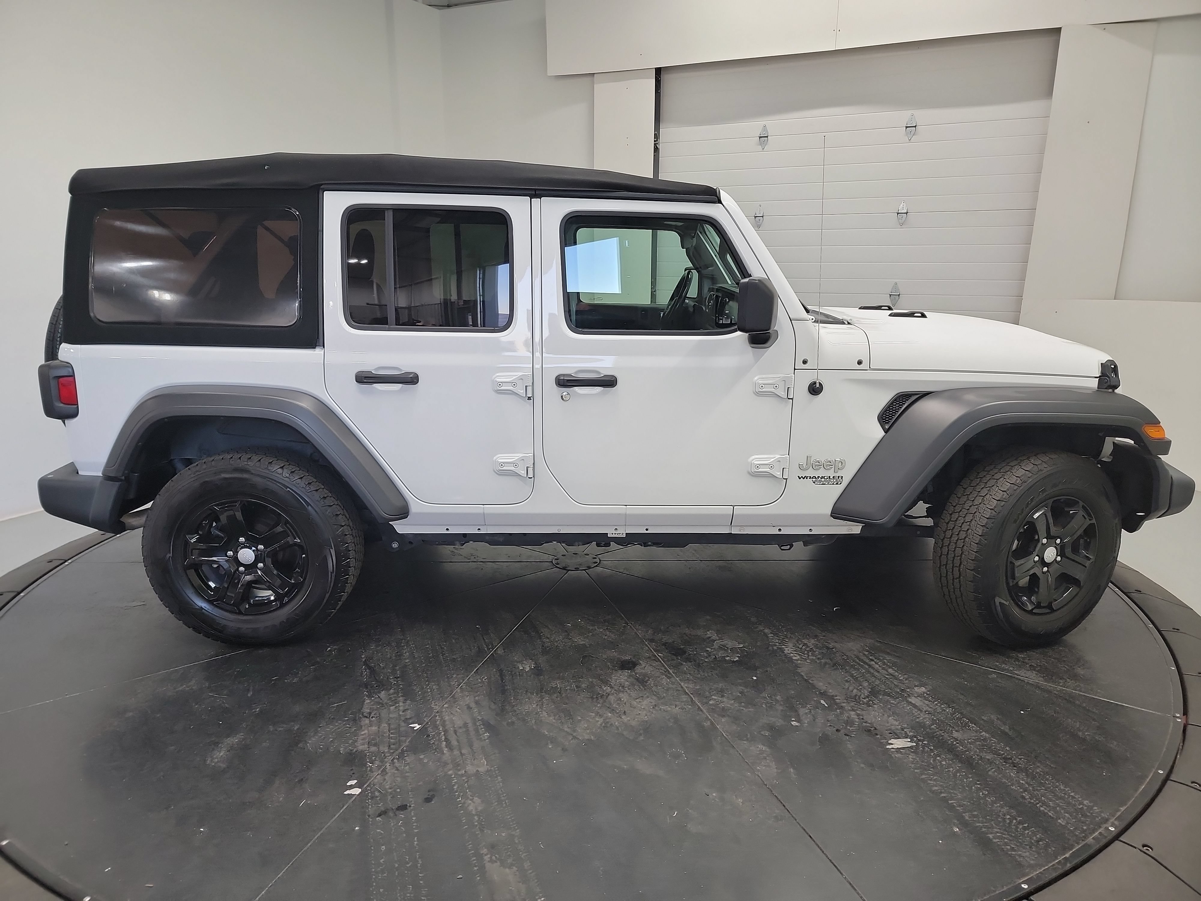 Used 2021 Jeep Wrangler Unlimited Sport AWD/4WD image 11