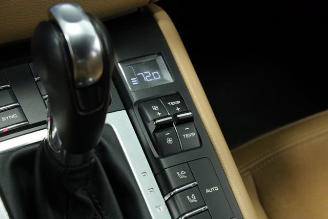 Used 2018 Porsche Macan image 24