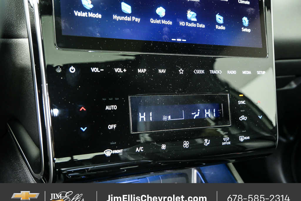 Used 2023 Hyundai Santa Cruz Limited image 17