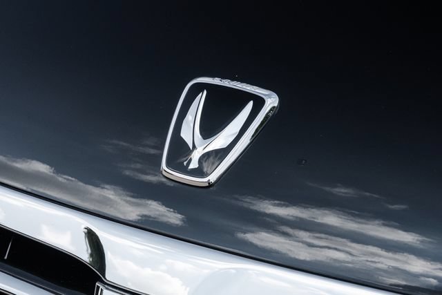 Used 2012 Hyundai Equus Signature RWD image 25