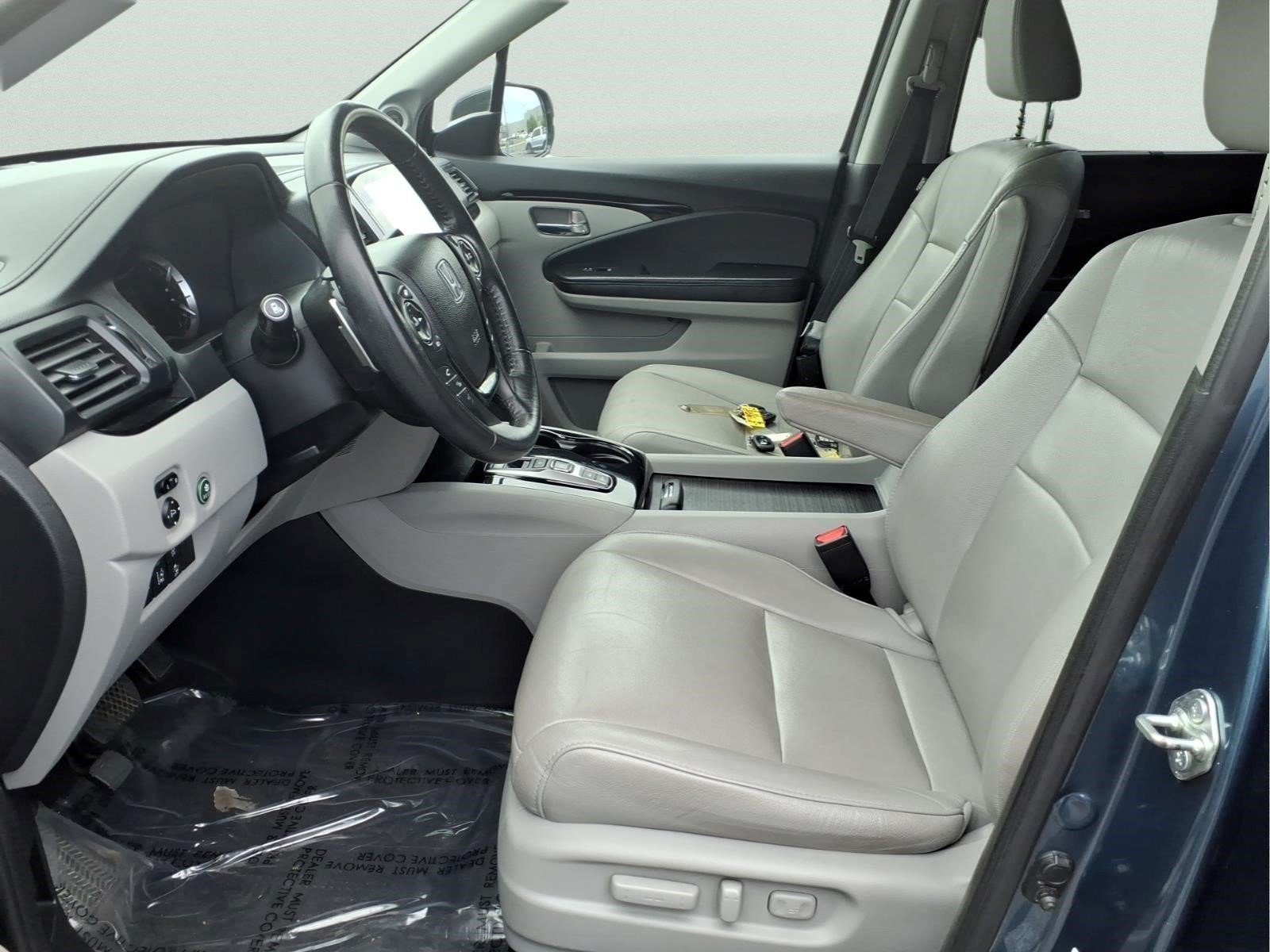 Used 2017 Honda Pilot Touring image 19