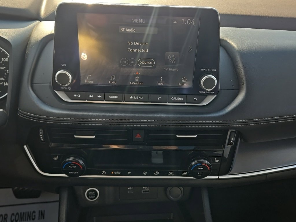 Used 2021 Nissan Rogue SV w/ Premium Package image 19