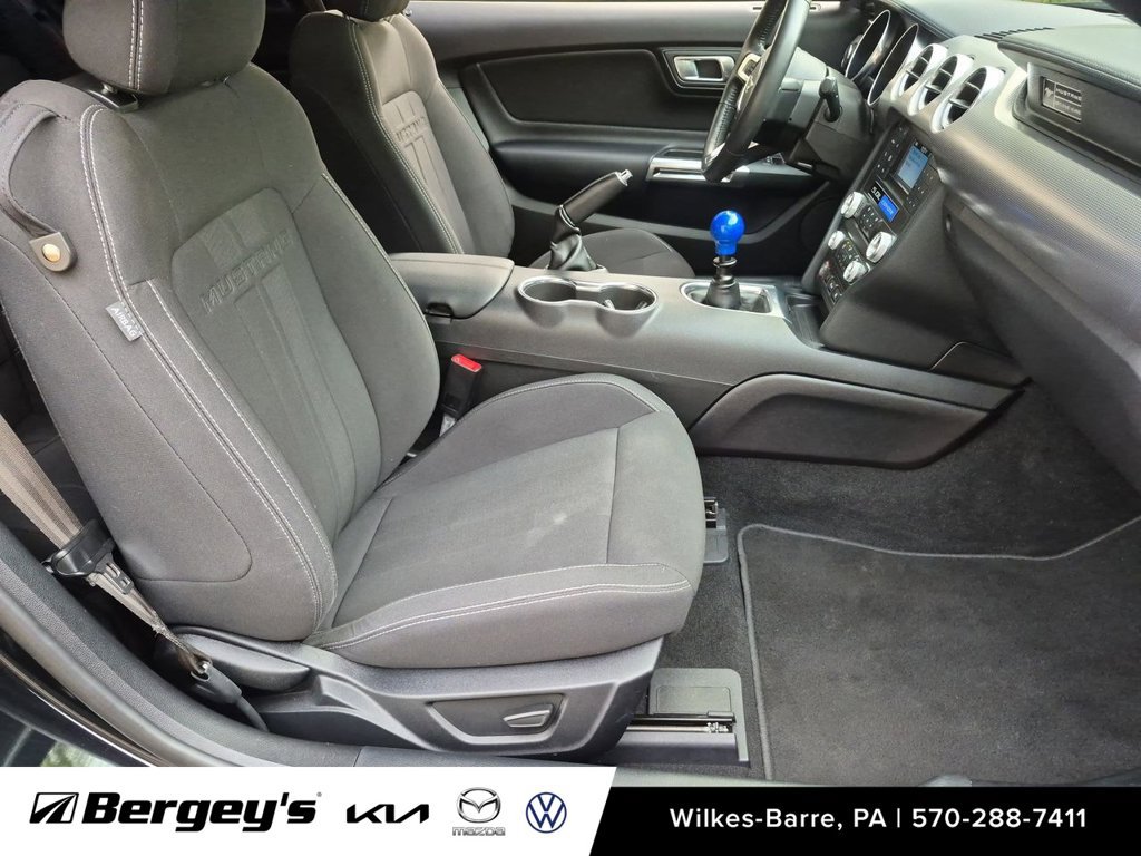 Used 2020 Ford Mustang GT RWD image 33