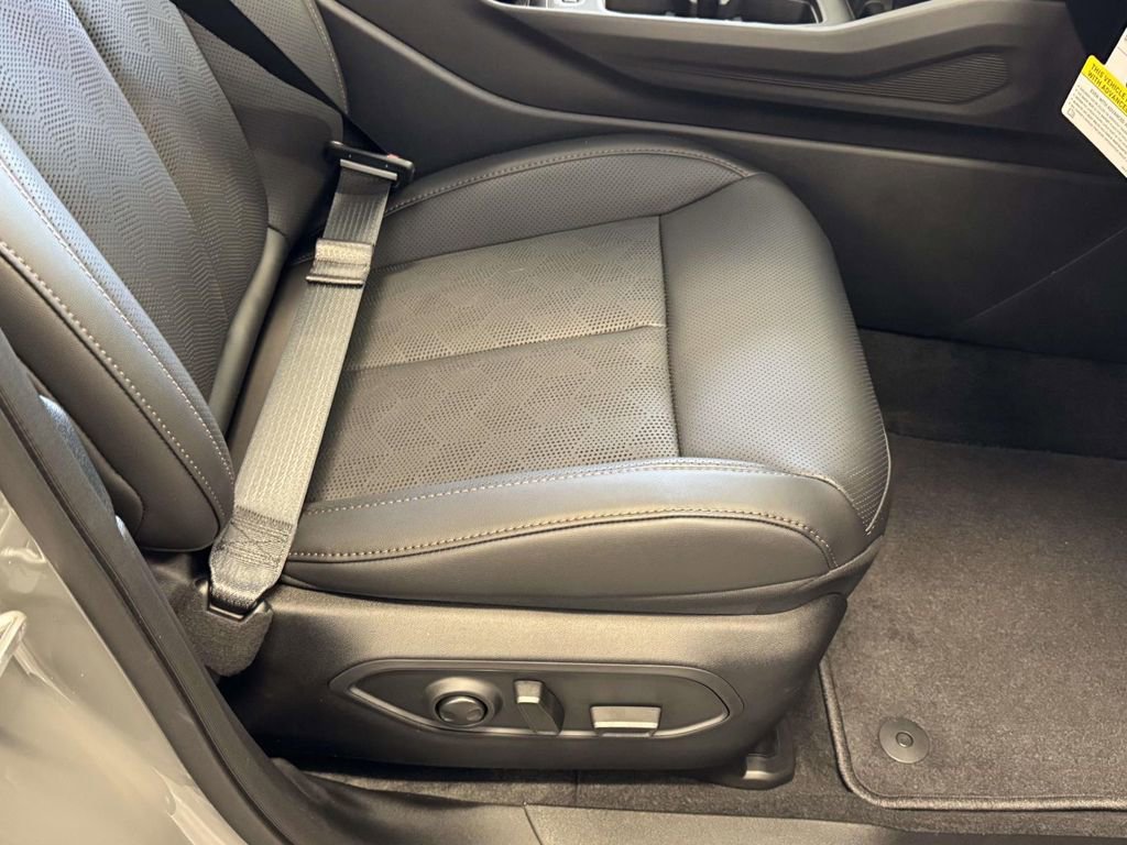 New 2026 Jeep Cherokee Overland image 10