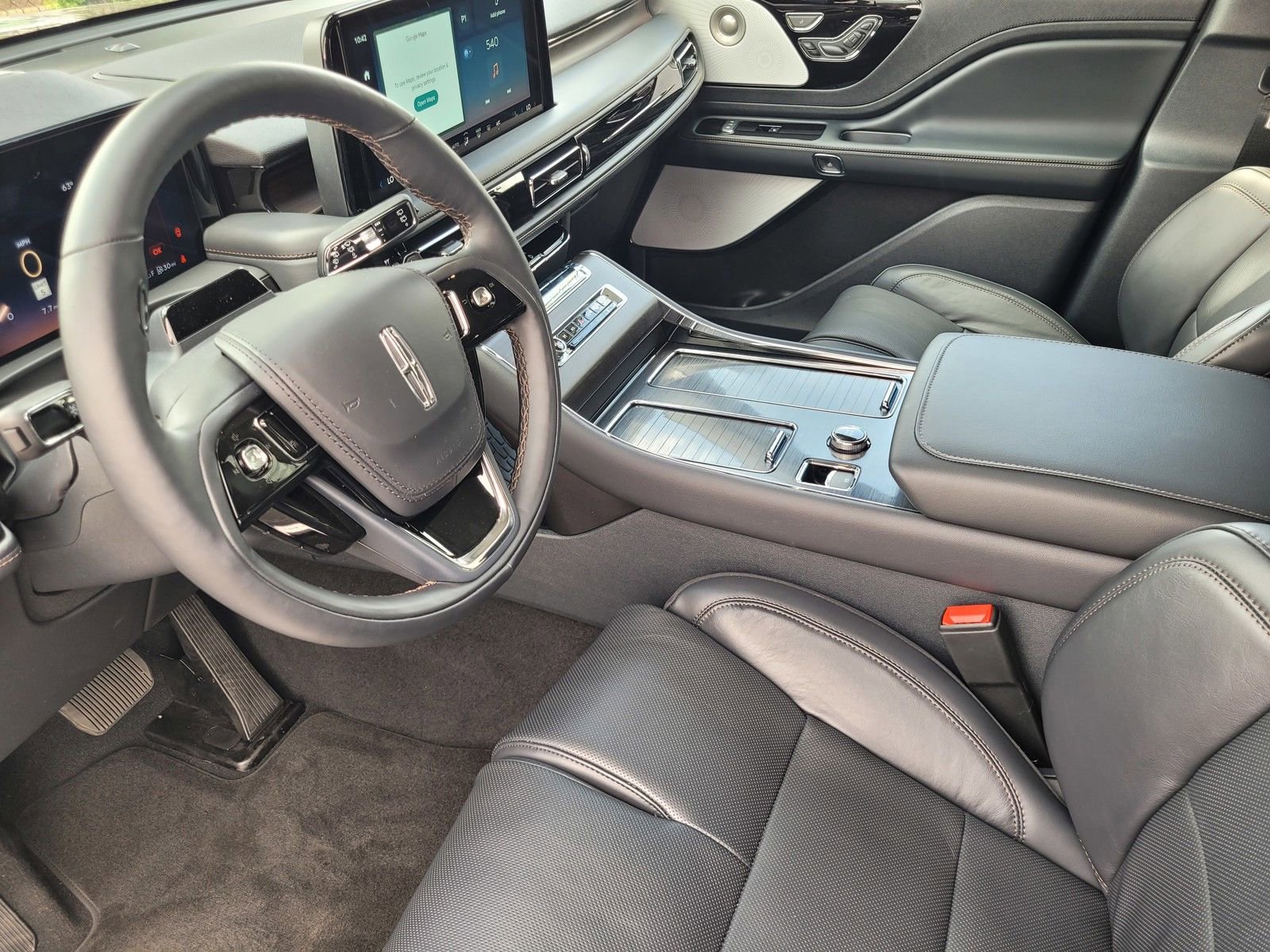 New 2025 Lincoln Aviator Reserve w/ Equipment Group 201A image 9