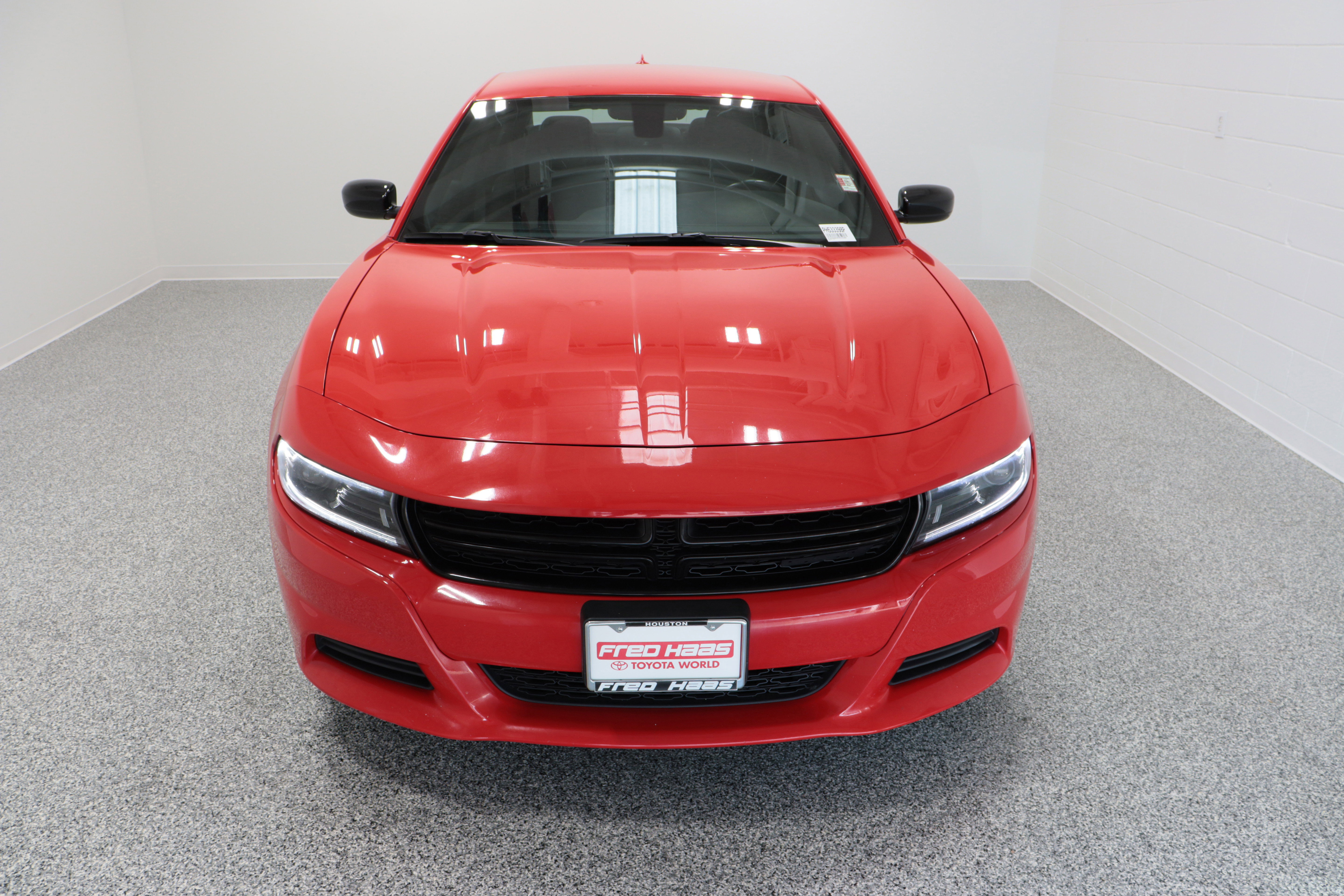Used 2023 Dodge Charger SXT image 3