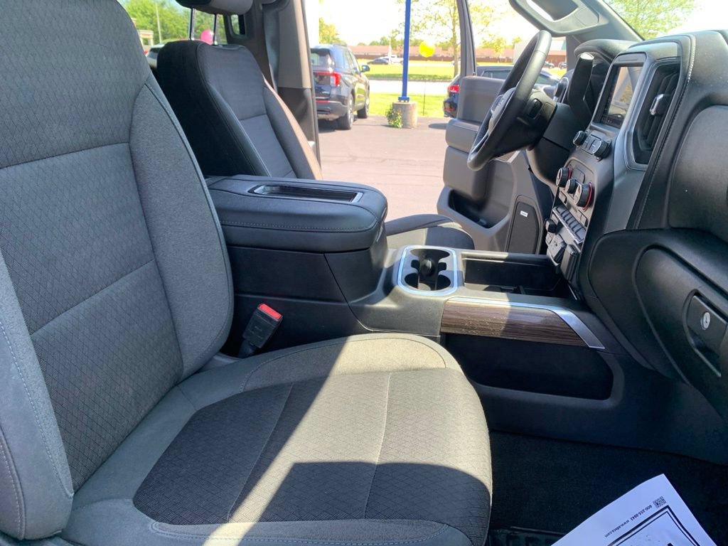 Used 2019 Chevrolet Silverado 1500 RST w/ All-Star Edition AWD/4WD image 26