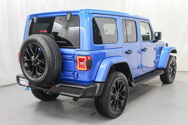 Used 2024 Jeep Wrangler Unlimited Sahara w/ Safety Group AWD/4WD image 11