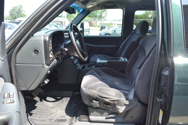 Used 2001 GMC Sierra 2500 4x4 Extended Cab HD w/ Convenience Plus Group image 15
