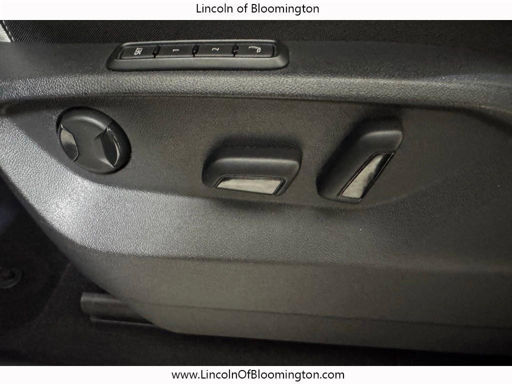 Used 2025 Volkswagen Atlas Cross Sport SEL Premium R-Line image 48